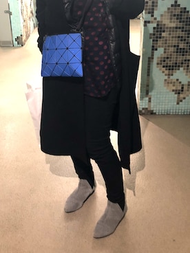 「BAO BAO ISSEY MIYAKE（バオバオイッセイミヤケ）のアイテム（ショルダーバッグ、ブルー系）」を使った、korean spring cold さん（レディース）の秋コーディネート