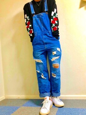 「バラ柄」｜「アイテム（スウェット）」を使った、かんたさん（メンズ・174cm）の秋コーディネート