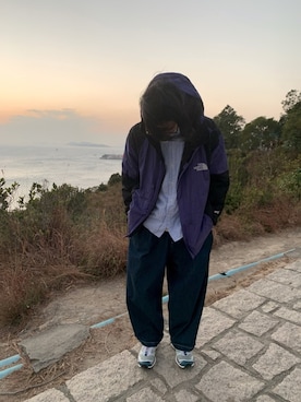 「thenorthface」｜「アイテム（ジャケット/アウター）」を使った、1hoiyuさん（メンズ・168cm）の冬コーディネート