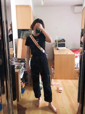 「1のアイテム（Tシャツ/カットソー、ブラック系）」を使った、micooさん（レディース・161cm）の春コーディネート