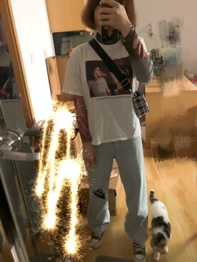 「CONVERSE（コンバース）のアイテム（スニーカー、グリーン系）」を使った、micooさん（レディース・161cm）の秋コーディネート