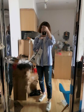「UNIQLO（ユニクロ）のアイテム（シャツ/ブラウス、ブルー系）」を使った、micooさん（レディース・161cm）の秋コーディネート
