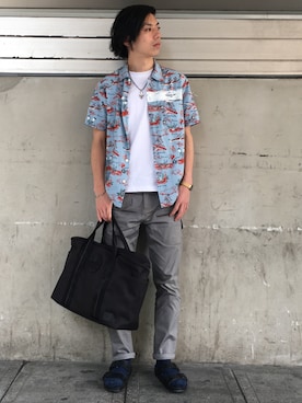 「Samsonite Red（サムソナイトレッド）のアイテム」を使った、クマガイさん（メンズ・172cm）の夏コーディネート