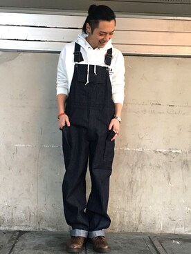 「AVIREX（アヴィレックス）のアイテム（サロペット/オーバーオール）」を使った、クマガイさん（メンズ・172cm）の春コーディネート