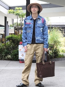 「AVIREX（アヴィレックス）のアイテム（バッグ）」を使った、クマガイさん（メンズ・172cm）の春コーディネート