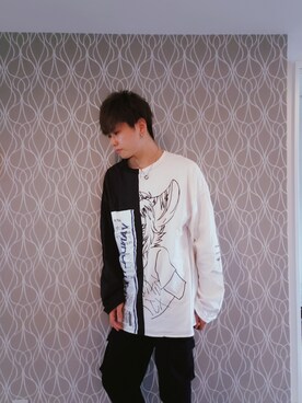 「rovtski（ロフトスキー）のアイテム（Tシャツ/カットソー、ホワイト系）」を使った、yukkunwearさん（メンズ）の秋コーディネート