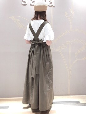「ラッフルスリーブ」｜「アイテム（トップス）」を使った、Bambiさん（レディース・162cm）の春コーディネート