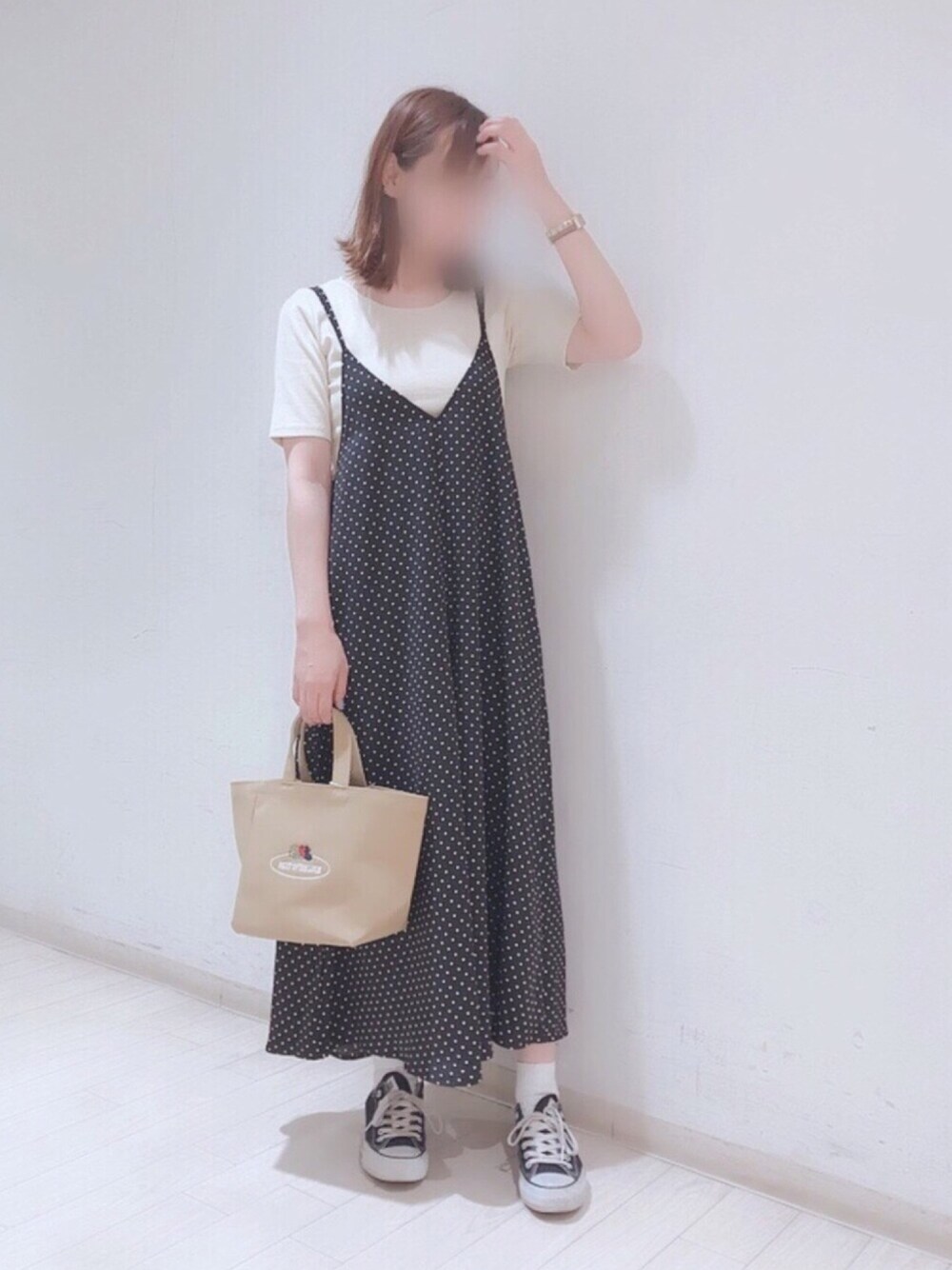 「サロペット、ドット、セットアイテム、楽チンコーデ、ゆるコーデ、スニーカーコーデ、楽ちんスタイル、Green Parks、earth music&ecology、DIESEL(DIESEL)」｜「FRUIT OF THE LOOMの・FRUIT OF THE LOOM トートバッグ（トートバッグ、ブラウン系）」を使った、Bambiさん（レディース・162cm）の夏コーディネートの1枚目の写真