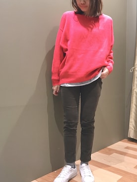 「お目立ちネオンコーデ」｜atsumiさん（レディース・156cm）の秋コーディネート
