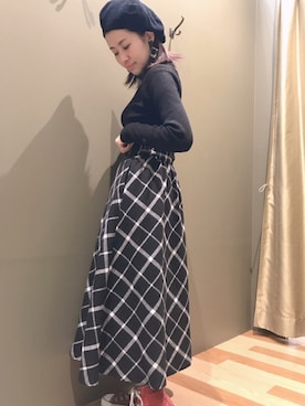 「earth music&ecology（アースミュージックアンドエコロジー）のアイテム（イヤリング）」を使った、atsumiさん（レディース・156cm）の冬コーディネート
