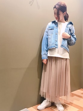 「袖ボリューム」｜「アイテム（デニムジャケット）」を使った、atsumiさん（レディース・156cm）の春コーディネート