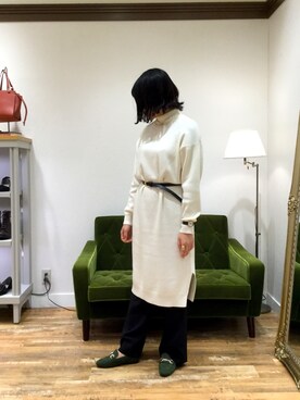 「アイテム（ローファー、グリーン系）」を使った、なんばマルイ店さん（レディース・156cm）の冬コーディネート