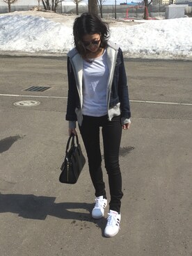 「UNIQLO（ユニクロ）のWOMEN ウルトラストレッチジーンズ（デニムパンツ）」を使った、yui  さん（レディース・164cm）の春コーディネート