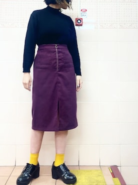 「黒タートルネック」｜「アイテム（アクセサリー）」を使った、ケモノちゃんさん（レディース・163cm）の秋コーディネート