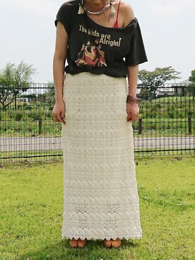 shiiiiiさんの「レースタイトマキシスカート」を使ったコーディネート