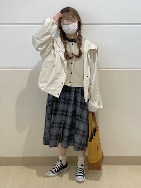 「チェックワンピース」｜「アイテム（マウンテンパーカー）」を使った、yukie.さん（レディース・155cm）の冬コーディネート