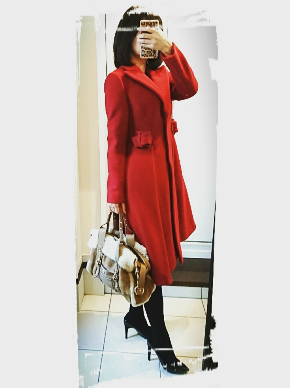 「キレイめ、fashion、通勤コーデ、大人コーデ、コート、ootd」｜「ARMANIのアイテム（ステンカラーコート、レッド系）」を使った、naoさん（レディース・165cm）の秋コーディネートの1枚目の写真
