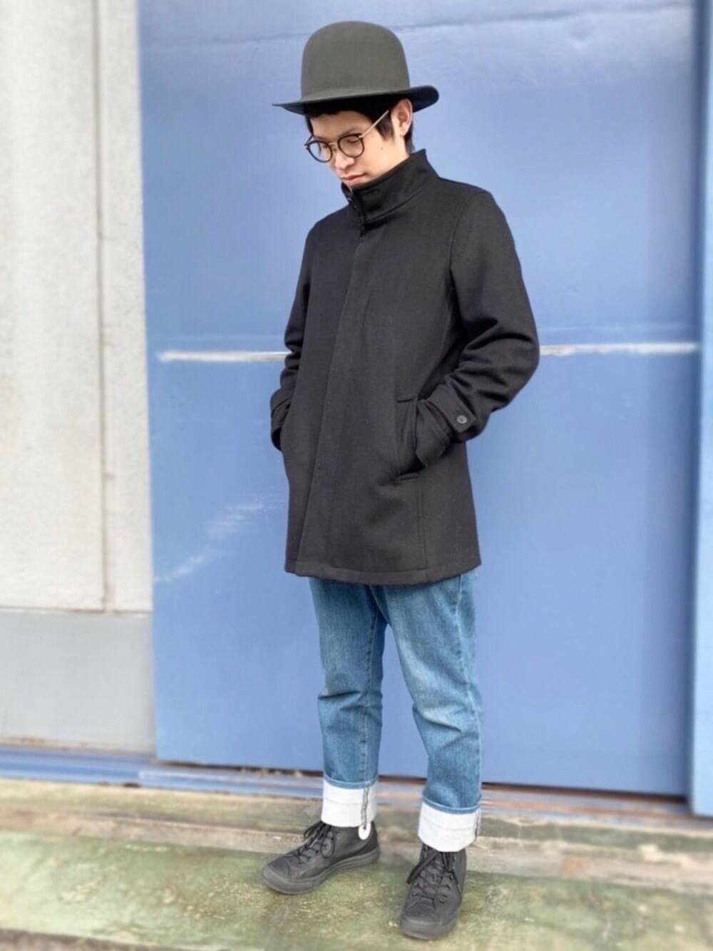 「カジュアル、冬コーデ、スニーカー、今日のコーデ、コンバース、アーバンリサーチ、polcadot、RUBEN、ボーラーハット、ハット」｜「polcadotの[Ruben]POCKETABLE BOWLER HAT/フェルトポケッタブルボーラー（ハット、グレー系）」を使った、polcadotさん（メンズ・172cm）の冬コーディネートの1枚目の写真