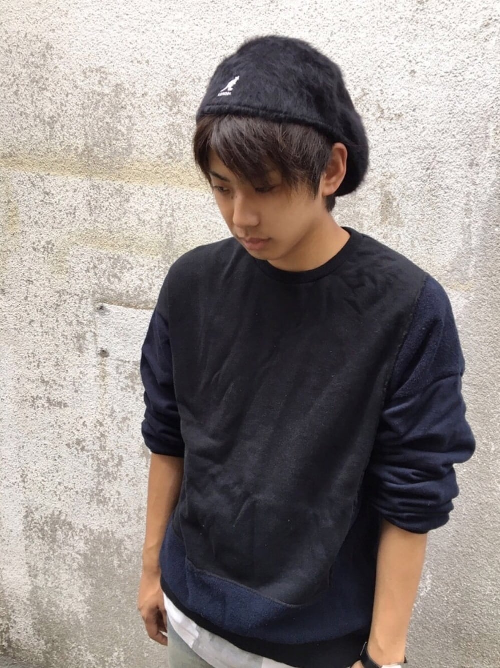 「polcadot、KANGOL、ブラック、アンゴラ、冬コーデ、ハンチング、カジュアル、きれいめカジュアル、シンプル、休日スタイル」｜「HAREのアイテム（スウェット、ブラック系）」を使った、polcadotさん（メンズ・170cm）の秋コーディネートの1枚目の写真