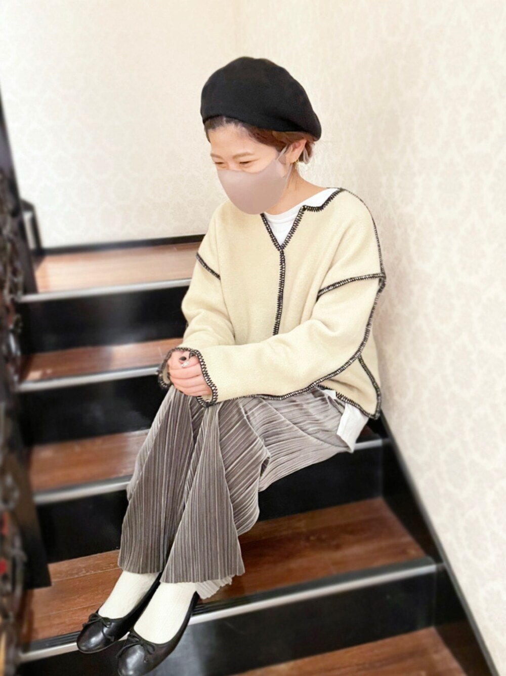 「大人カジュアル、シンプルコーデ、オトナ女子、キレイめ、polcadot、RUBEN、ベレー帽」｜「polcadotのバスクベレー　フェルトベレー（ハンチング/ベレー帽、ブラック系）」を使った、polcadotさん（レディース・163cm）の冬コーディネートの1枚目の写真