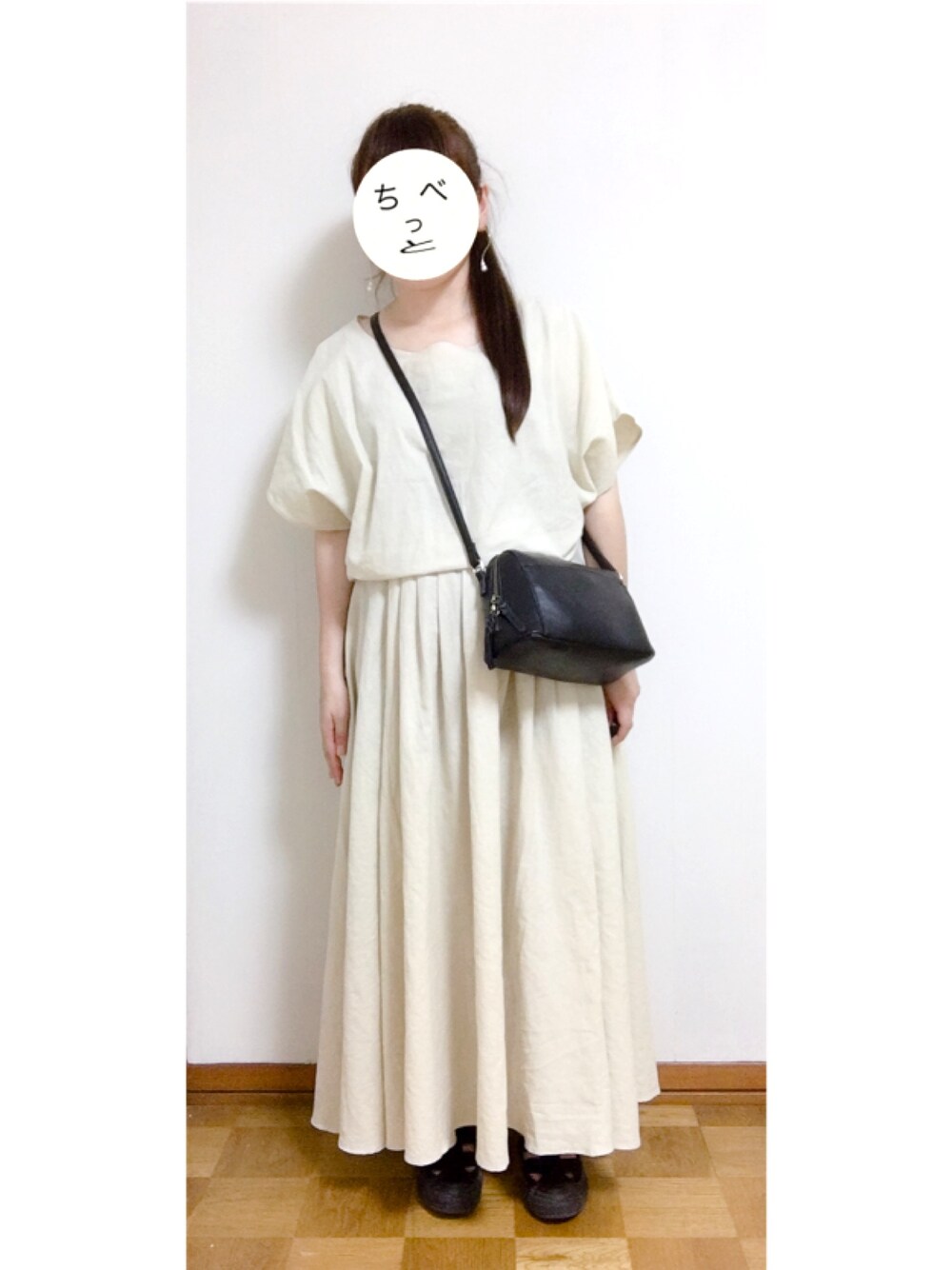 「夏、シンプルコーデ、大人コーデ、ロングスカート、ベージュ、キレイめ、セットアップ、コンバース」｜「ドン・キホーテで300円のアイテム（イヤリング、ゴールド系）」を使った、チベット砂ぎつねさん（レディース・153cm）の夏コーディネートの1枚目の写真