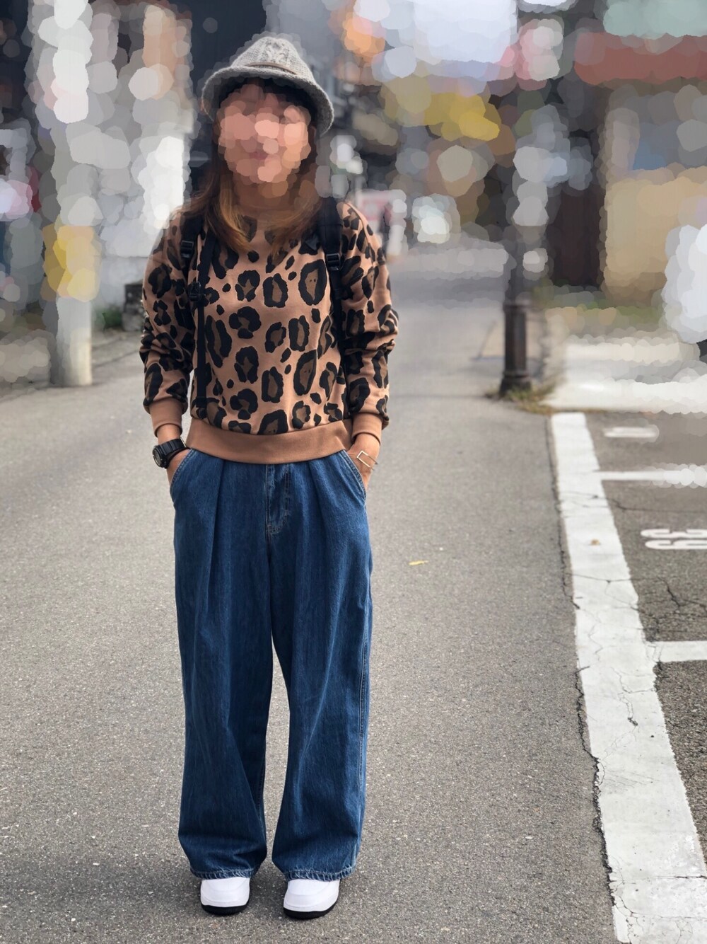 「niko and...のアイテム（デニムパンツ、ブルー系）」を使った、yayorin841さん（レディース・167cm）の秋コーディネートの1枚目の写真