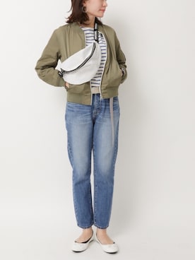 「earth music&ecology（アースミュージックアンドエコロジー）のアイテム（ブルゾン）」を使った、shinoさん（レディース・159cm）の春コーディネート