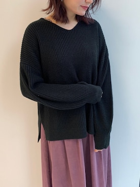 「earth music&ecology（アースミュージックアンドエコロジー）のアイテム（ニット/セーター、ブラック系）」を使った、shinoさん（レディース・159cm）の冬コーディネート