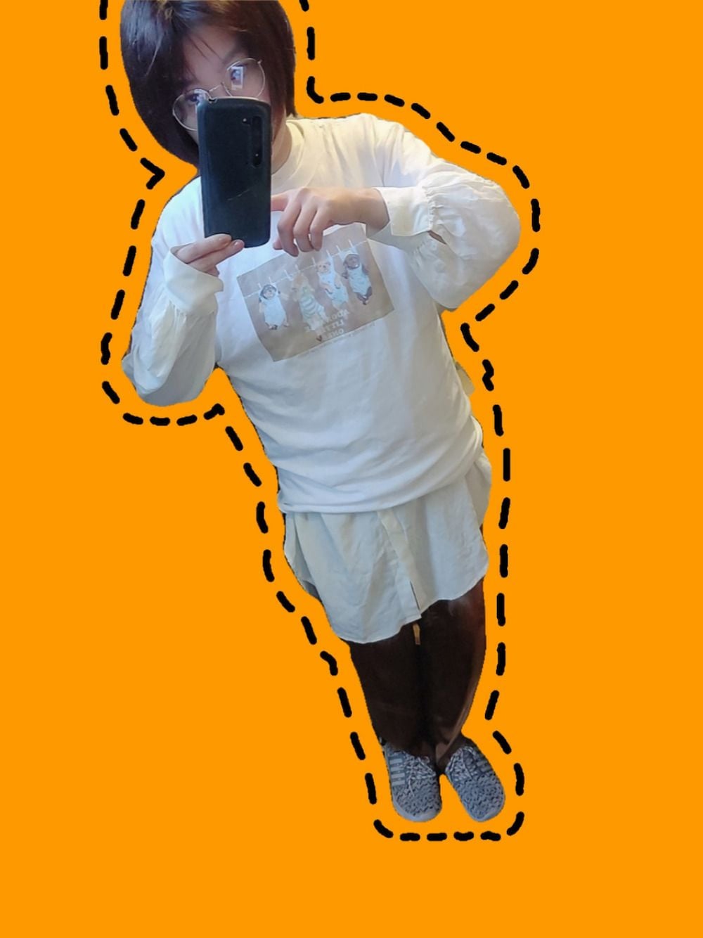 「Tシャツ重ね着、サテンパンツ」｜「Newlymeのアイテム（スラックス、ゴールド系）」を使った、ki✿さん（レディース・161cm）の秋コーディネートの1枚目の写真
