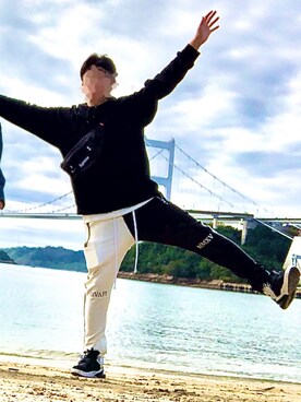 𝚝𝚊𝚗𝚊𝚔𝚊𝚕𝚞𝚗𝚍さんのコーディネート