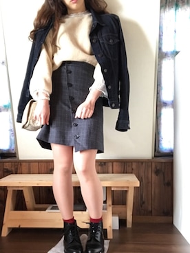 「Dr. Martens（ドクターマーチン）のDr. Martens Emmeline 5-Eye Boot（ブーツ）」を使った、Annaさん（レディース・164cm）の冬コーディネート