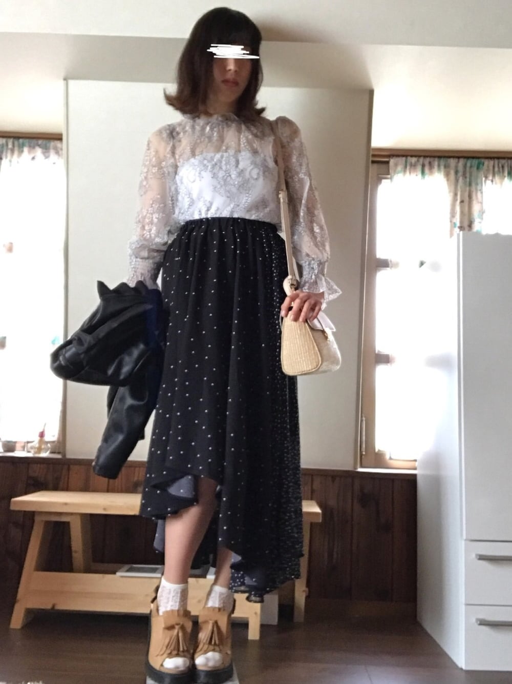 「ライダース、ドットスカート、ドット、レーストップス、シースルー、アシンメトリー、アシンメトリースカート」｜「ZARA BASICのアイテム（ライダースジャケット、ブラック系）」を使った、Annaさん（レディース・164cm）の春コーディネートの1枚目の写真
