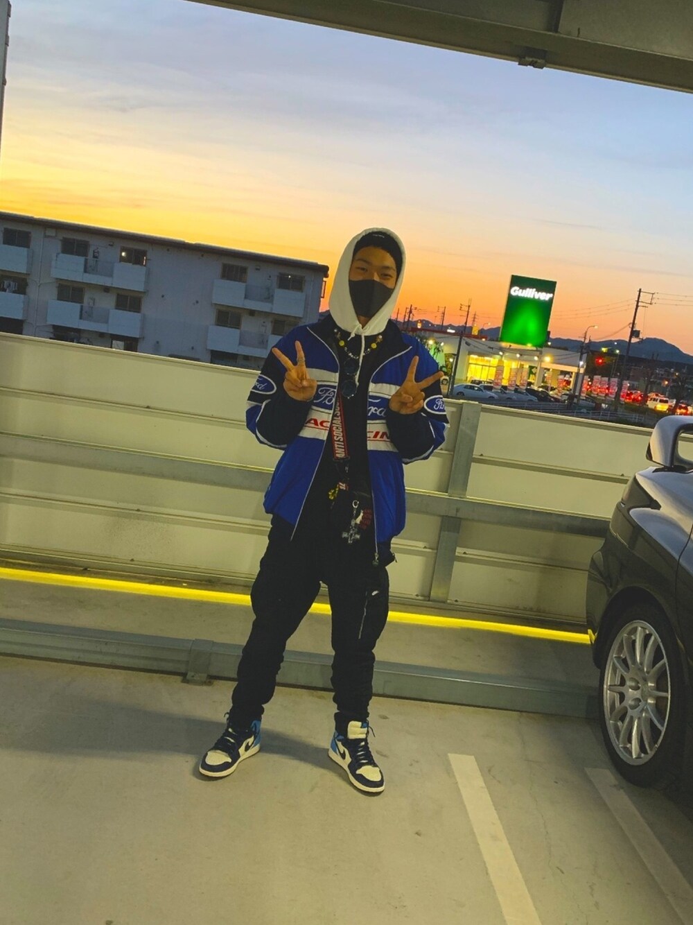 「ストリート、青、supreme、antisocialsocialclub、NIKE、Jordan、AIR JORDAN、ford、春コーデ、春」｜「Fordのアイテム（ジャケット/アウター、ブルー系）」を使った、中野さん（メンズ・172cm）の春コーディネートの1枚目の写真