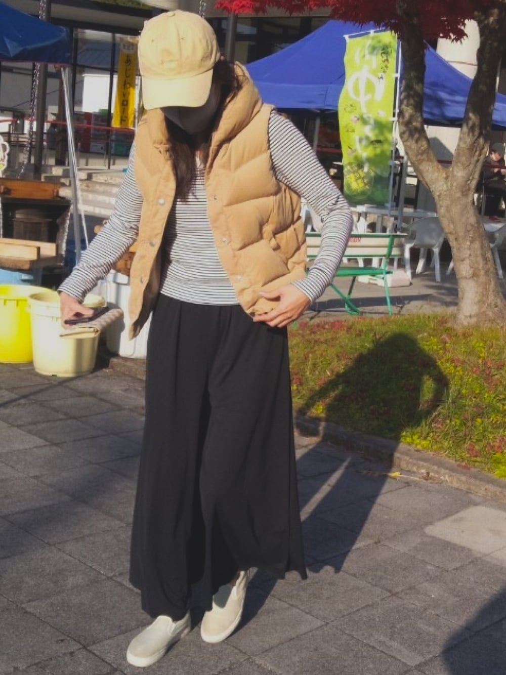 「紅葉狩り、秋コーデ」｜「BAYFLOWのアイテム（パンツ、ブラック系）」を使った、Sakuraさん（レディース・162cm）の秋コーディネートの1枚目の写真