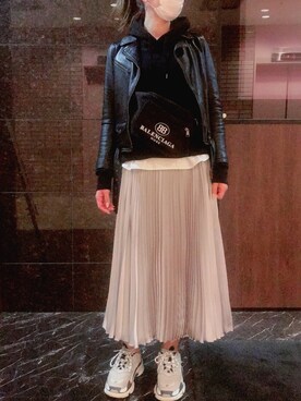 「Rouge vif（ルージュヴィフ）のアイテム（ライダースジャケット）」を使った、Mokoさん（レディース・166cm）の春コーディネート