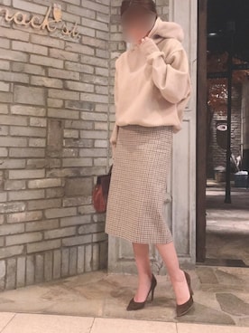 「titivate（ティティベイト）のアイテム（パーカー）」を使った、Mokoさん（レディース・166cm）の秋コーディネート