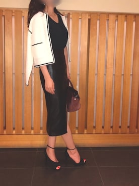 「レザースカート」｜「アイテム（ノーカラージャケット）」を使った、Mokoさん（レディース・166cm）の秋コーディネート