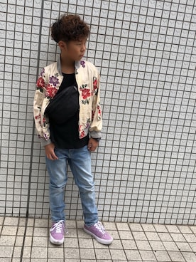 「花柄」｜「アイテム（その他アウター）」を使った、kokotoaさん（キッズ・136cm）の秋コーディネート