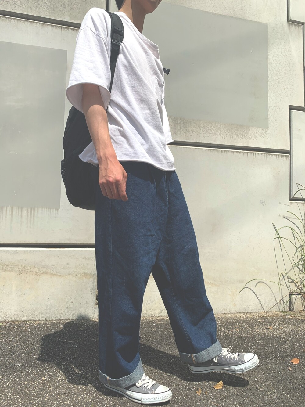 「おしゃれさんと繋がりたい、夏コーデ、オーバーサイズ、ビッグシルエット、大学生、今日のコーデ」｜「SPINNSのアイテム（トップス、ホワイト系）」を使った、RYOさん（メンズ・176cm）の春コーディネートの1枚目の写真