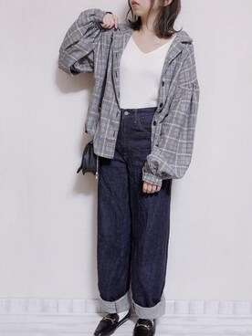 「UNIQLO（ユニクロ）のハイライズワイドストレートジーンズ（デニムパンツ）」を使った、sakiさん（レディース・159cm）の夏コーディネート