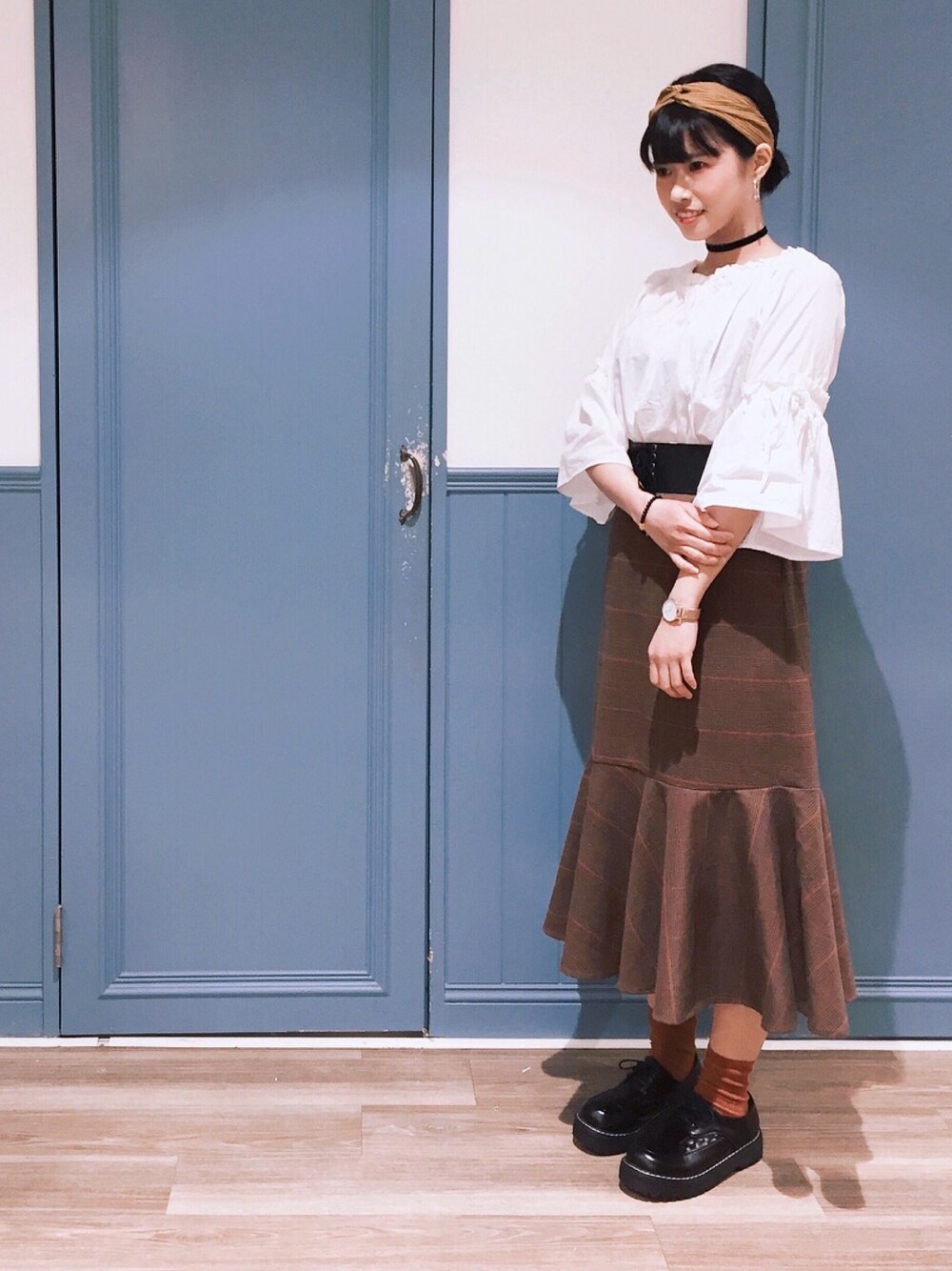 「LOWRYS FARM」｜「LOWRYS FARMのＴＲチェックマーメイドスカート　767955 （スカート、グレー系）」を使った、るかさん（レディース・158cm）の秋コーディネートの1枚目の写真