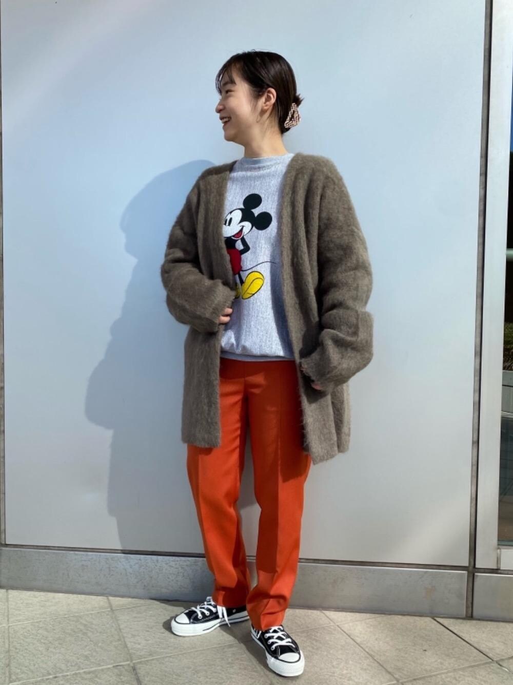 「CONVERSEの＜CONVERSE（コンバース）＞ALL STAR HI MADE IN JAPAN スニーカー（スニーカー、ブラック系）」を使った、harukaさん（レディース・155cm）の秋コーディネートの1枚目の写真