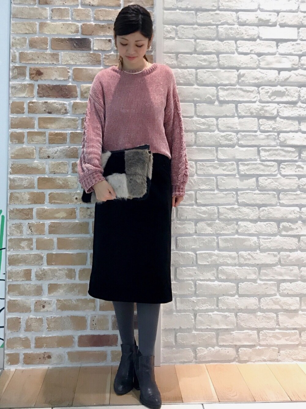 Funatto♡さんの「ベロアタイトスカート（YECCA VECCA）」を使ったコーディネート