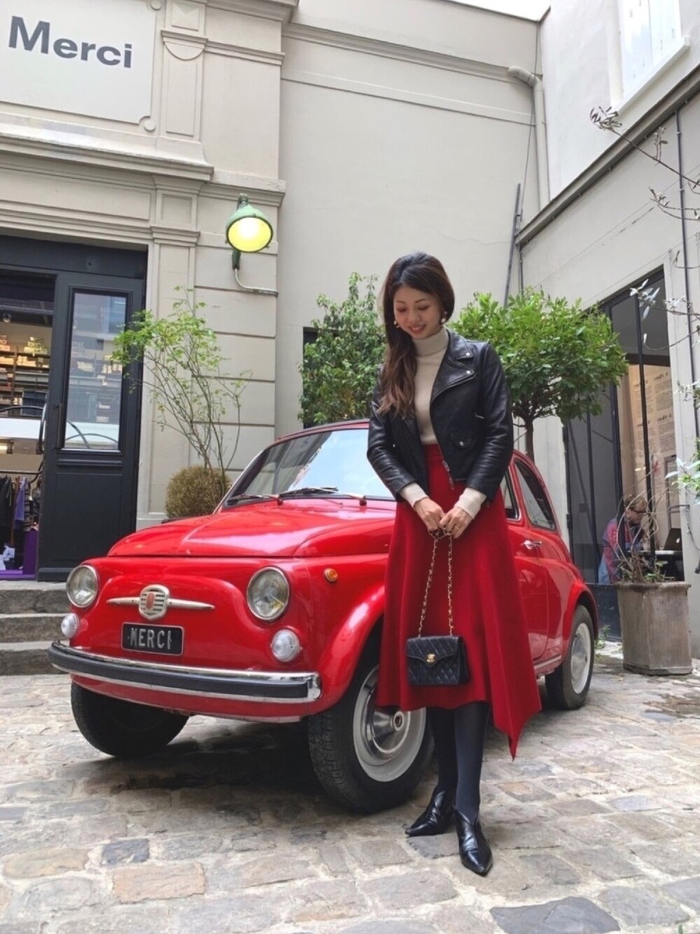 「大人カジュアル、ライダースジャケット、旅行コーデ、赤、秋のコーデ、秋コーデ、きれいめカジュアル、タートルネック、yeccavecca、マトラッセ」｜「YECCA VECCAの【ウール100%】P.メリノウールリブタートルニット（ニット/セーター、ホワイト系）」を使った、Funatto♡さん（レディース・161cm）の秋コーディネートの1枚目の写真