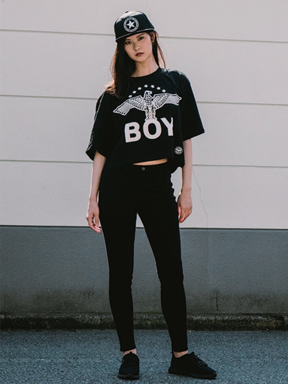boylondonjapanさんの「Star Eagle Artwork Crop T-Shirt - BLACK（BOY LONDON）」を使ったコーディネート