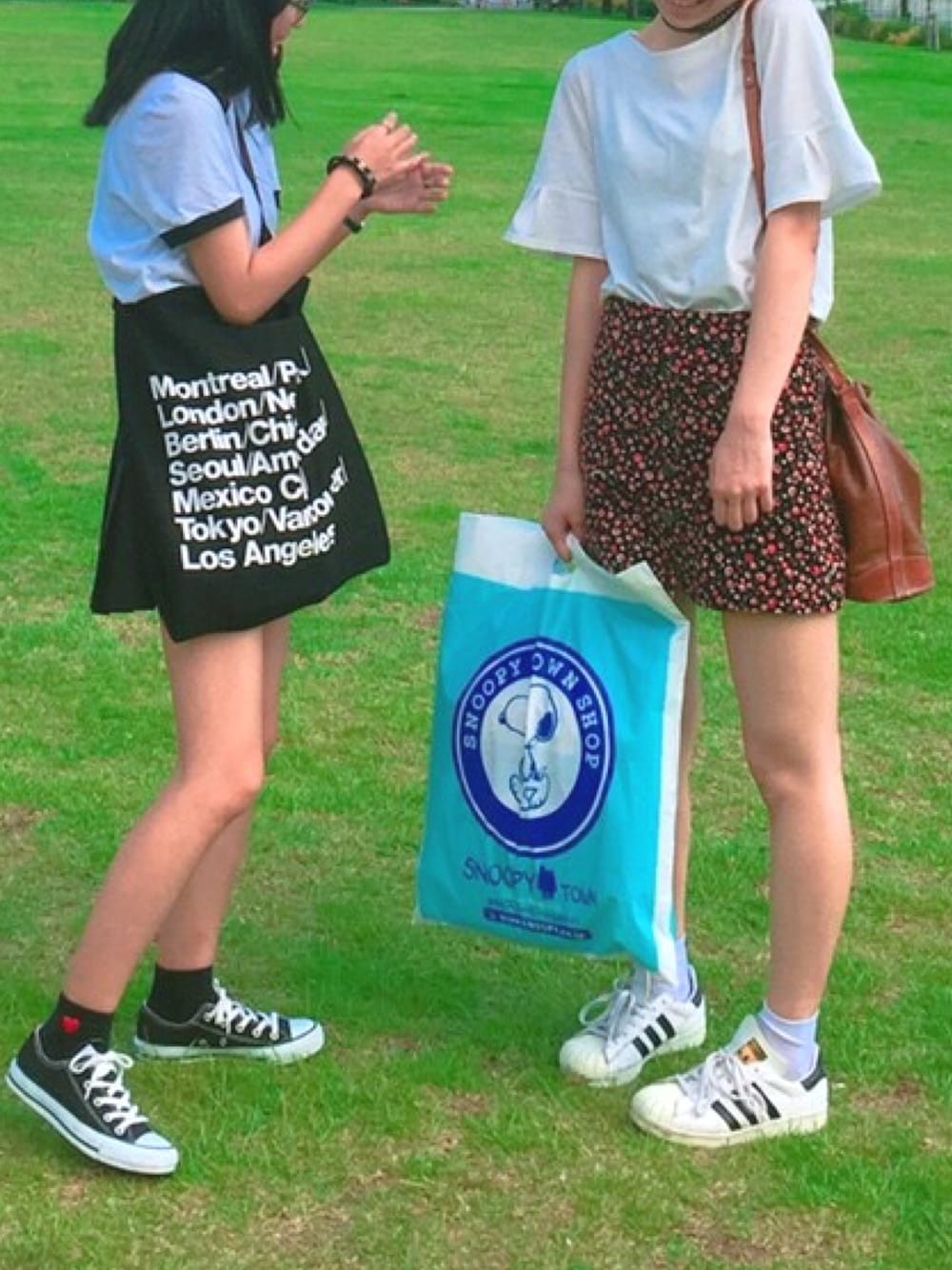 「スニーカー、夏、横浜、スーパースター、コンバース、アメアパ、FOREVER 21、American Apparel」｜「adidasのadidas Originals / SUPERSTAR 80S（スニーカー、ホワイト系）」を使った、fuさん（レディース・165cm）の春コーディネートの1枚目の写真