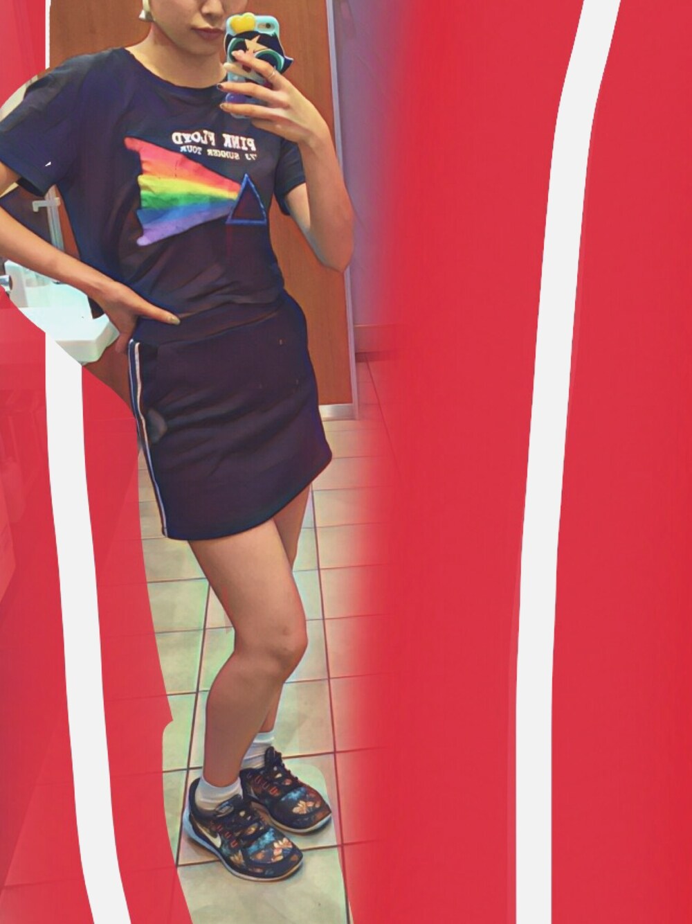 「ナイキ、NIKE、FOREVER 21、スニーカーコーデ、カジュアルコーデ、ブラックコーデ」｜「WEGOのWEGO/ラインスカパン（スカート、グリーン系）」を使った、fuさん（レディース・165cm）の夏コーディネートの1枚目の写真