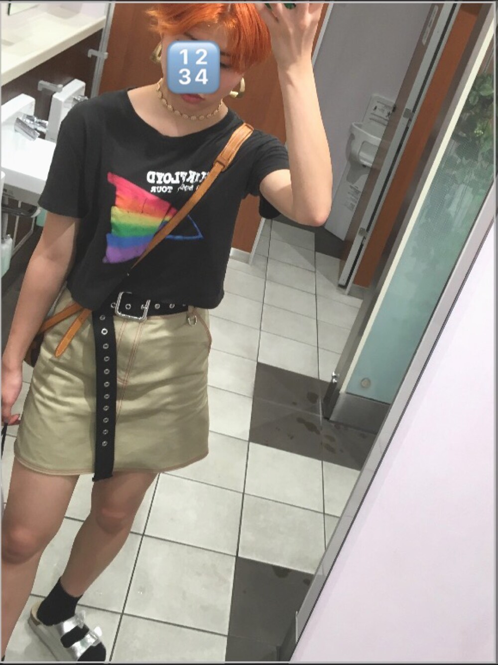 「カジュアルコーデ、GU、H&M、Faith、faithtokyo、ベージュ、ベージュスカート、　、オレンジヘアー」｜「H&Mのアイテム（Tシャツ/カットソー、ブラック系）」を使った、fuさん（レディース・165cm）の夏コーディネートの1枚目の写真