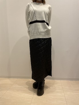 「INTERPLANET（インタープラネット）のアイテム（スカート）」を使った、堺北花田INTERPLANETさん（レディース・161cm）の冬コーディネート