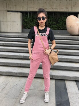 「Roots Canadaのアイテム（トップス）」を使った、Sylvia Linさん（レディース・166cm）の春コーディネート